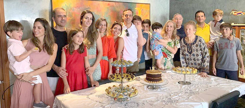 ÂNGELA+MARCEL MONTEIRO reuniram toda a (linda!) família para brindar b-day dos herdeiros